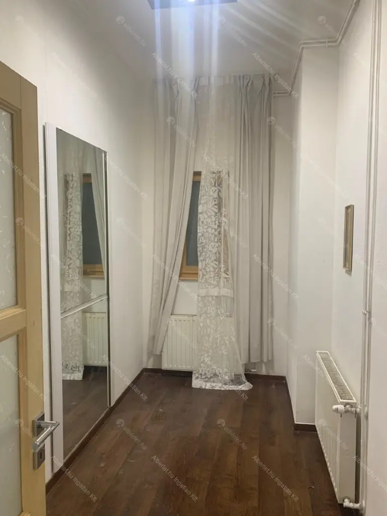 Kiadó albérlet 360000 Ft/hó áron: Budapest, II. kerület  Szemlőhegy utca. Mérete: 77 nm, 2 szobás | Alberlet.hu - 6668390