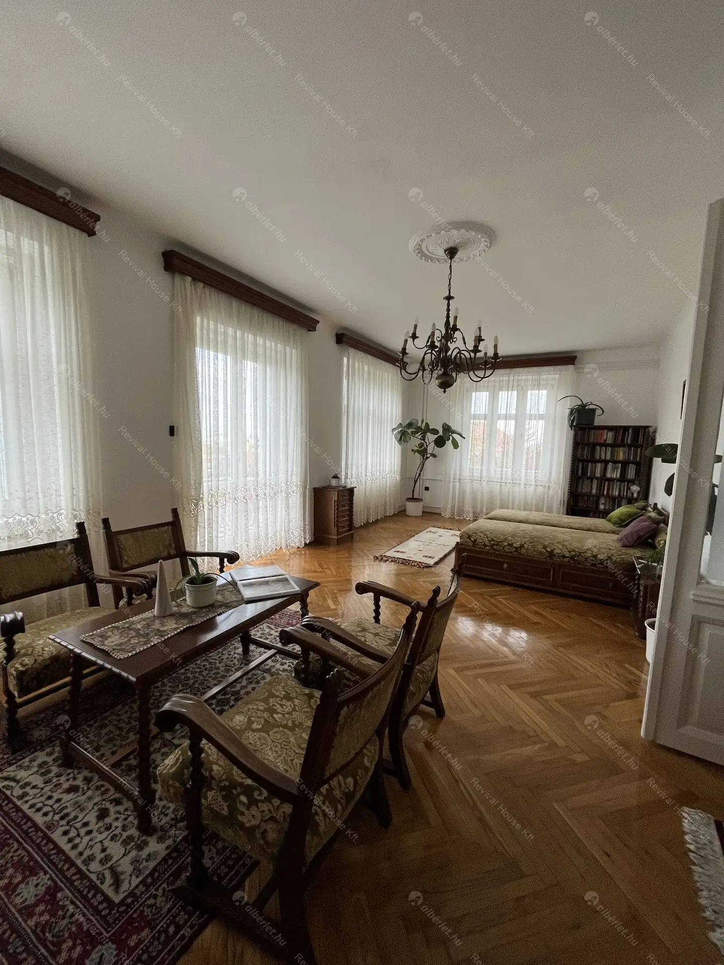 Kiadó albérlet 550000 Ft/hó áron: Budapest, II. kerület  Szépvölgyi út. Mérete: 130 nm, 4 szobás | Alberlet.hu - 6123320