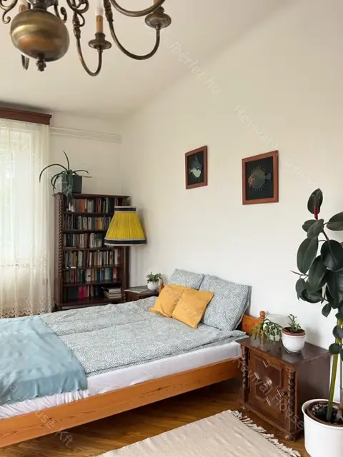 Kiadó albérlet 550000 Ft/hó áron: Budapest, II. kerület  Szépvölgyi út. Mérete: 130 nm, 4 szobás | Alberlet.hu - 6123331