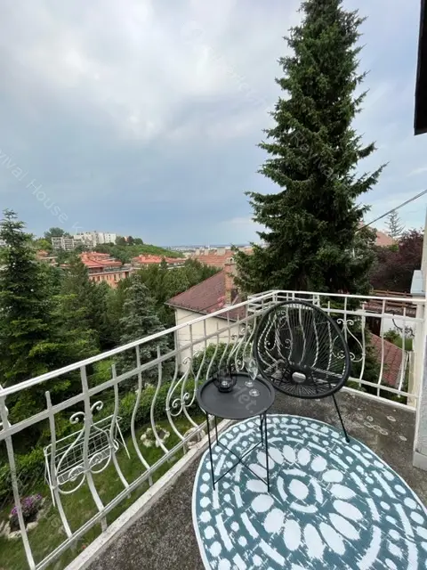 Kiadó albérlet 550000 Ft/hó áron: Budapest, II. kerület  Szépvölgyi út. Mérete: 130 nm, 4 szobás | Alberlet.hu - 6123336