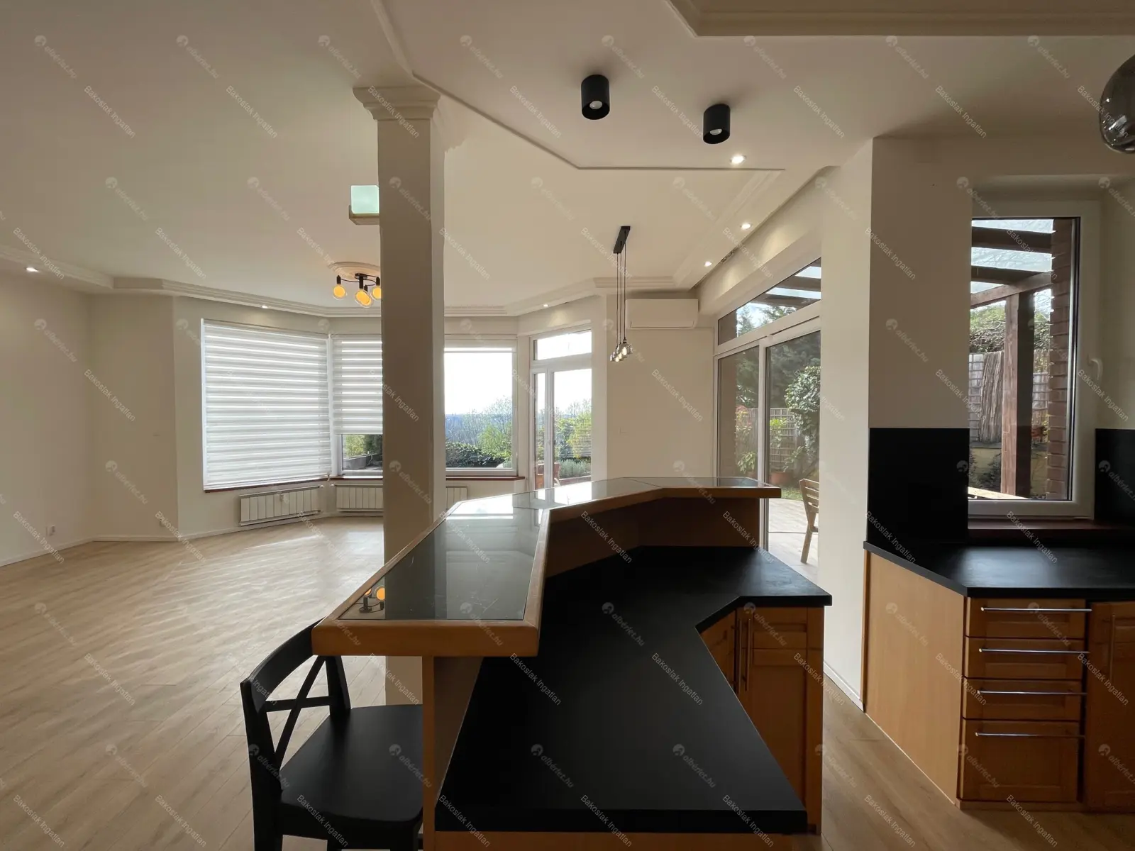 Kiadó albérlet 400000 Ft/hó áron: Budapest, II. kerület  Szeréna köz. Mérete: 90 nm, 2 szobás | Alberlet.hu - 6697522