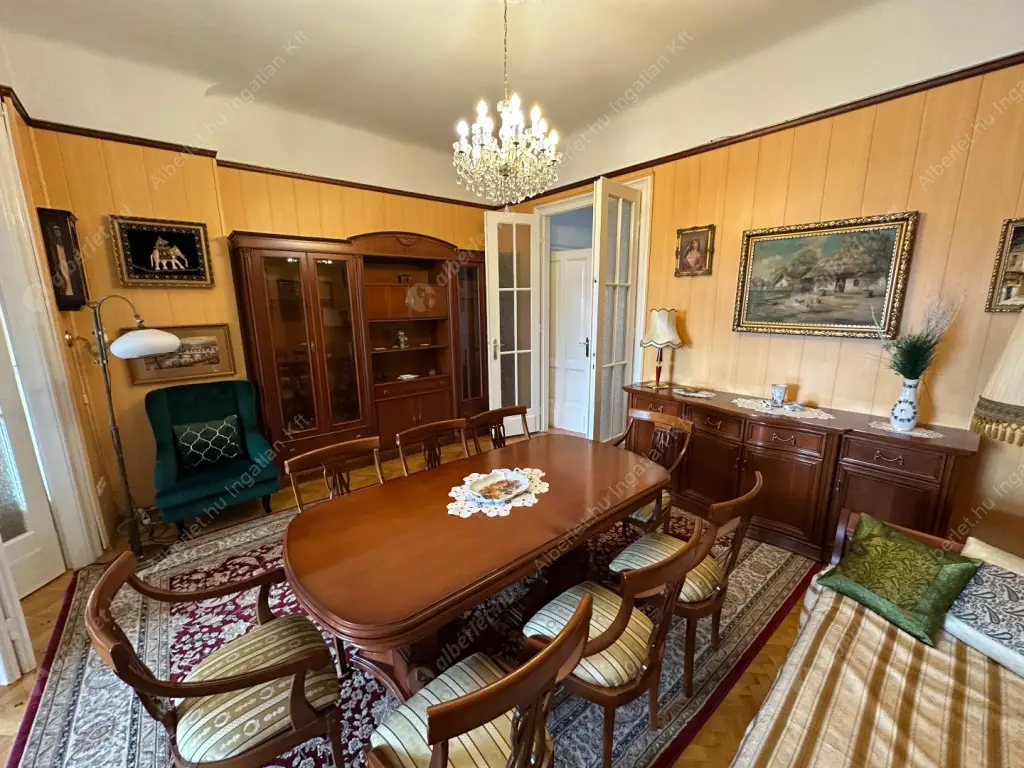 Kiadó albérlet 430000 Ft/hó áron: Budapest, II. kerület  Szilágyi Erzsébet fasor. Mérete: 110 nm, 2 szobás | Alberlet.hu - 6583731