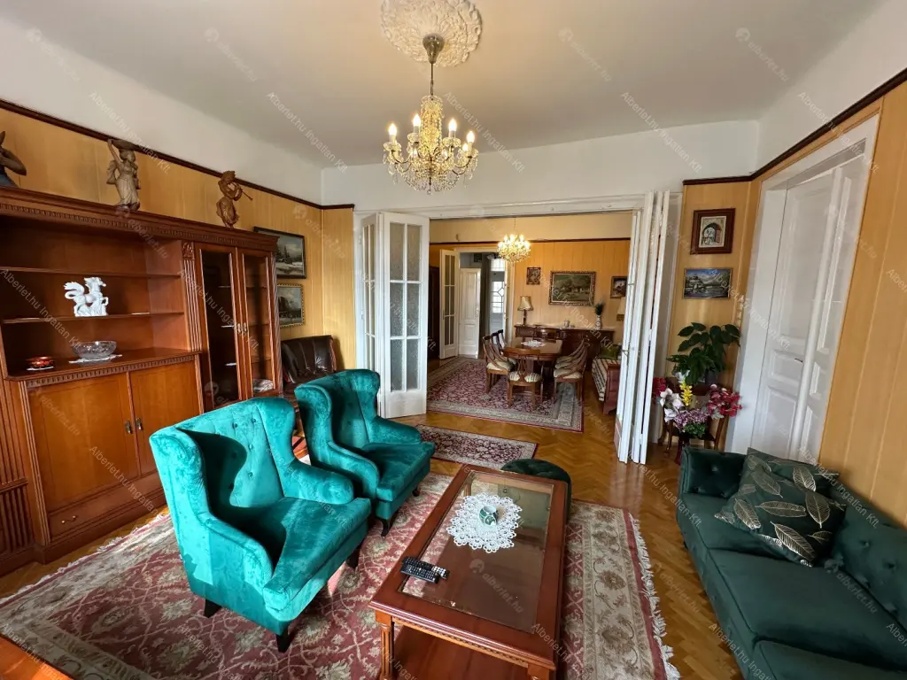 Kiadó albérlet 350000 Ft/hó áron: Budapest, II. kerület  Szilágyi Erzsébet fasor. Mérete: 110 nm, 2 szobás | Alberlet.hu - 6682041