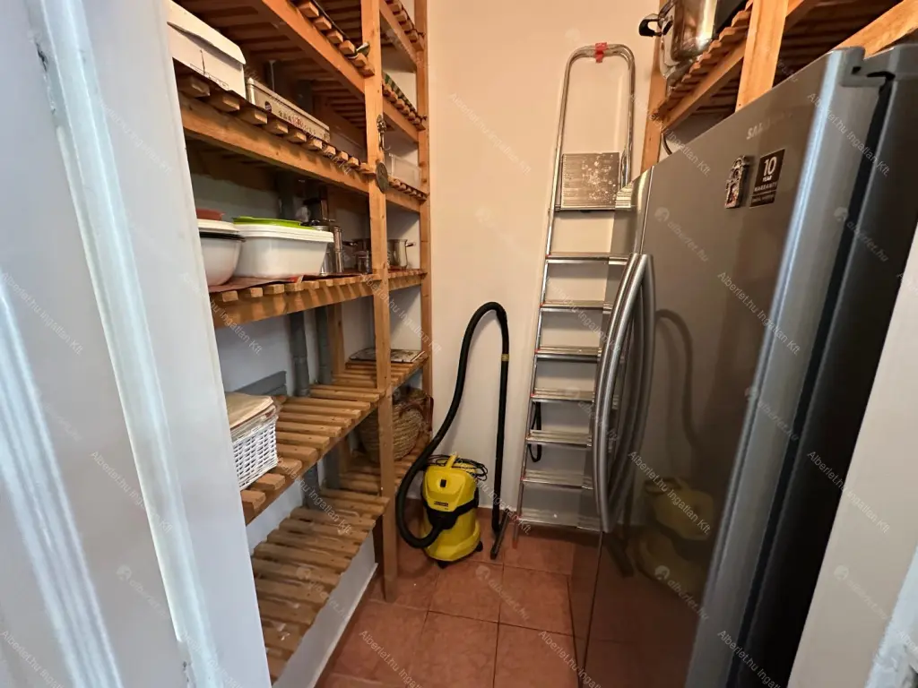 Kiadó albérlet 350000 Ft/hó áron: Budapest, II. kerület  Szilágyi Erzsébet fasor. Mérete: 110 nm, 2 szobás | Alberlet.hu - 6682056