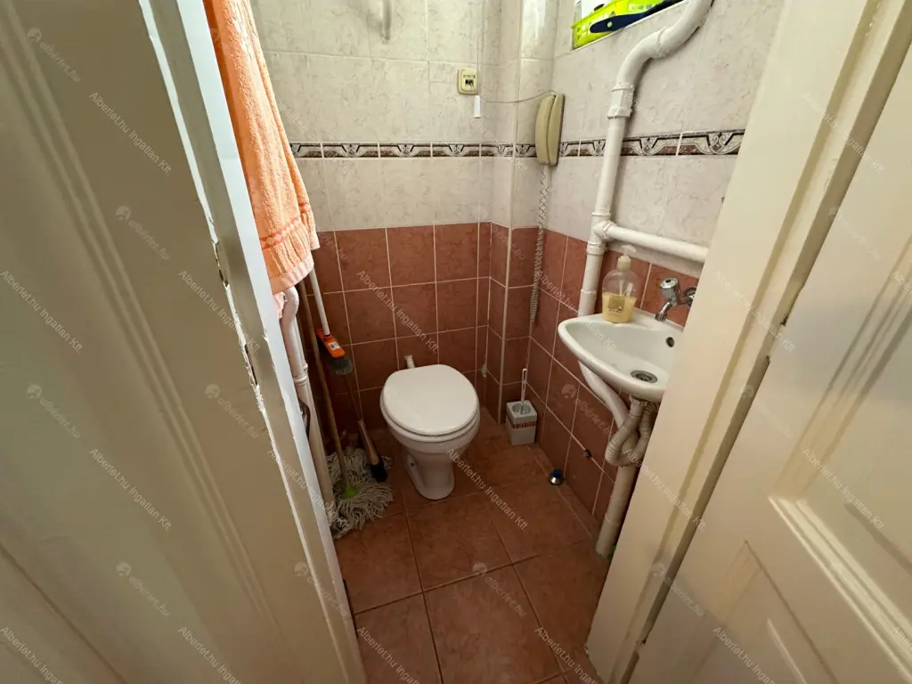 Kiadó albérlet 350000 Ft/hó áron: Budapest, II. kerület  Szilágyi Erzsébet fasor. Mérete: 110 nm, 2 szobás | Alberlet.hu - 6682057