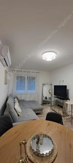 Kiadó albérlet 250000 Ft/hó áron: Budapest, II. kerület  Szilágyi Erzsébet fasor. Mérete: 36 nm, 1 szobás | Alberlet.hu - 6622361
