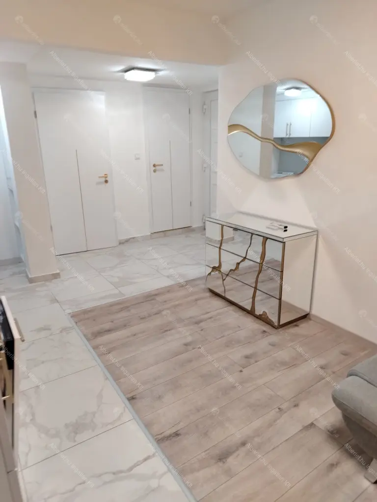 Kiadó albérlet 225000 Ft/hó áron: Budapest, II. kerület  Szilágyi Erzsébet fasor. Mérete: 36 nm, 1 szobás | Alberlet.hu - 6648727