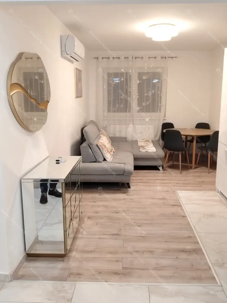 Kiadó albérlet 225000 Ft/hó áron: Budapest, II. kerület  Szilágyi Erzsébet fasor. Mérete: 36 nm, 1 szobás | Alberlet.hu - 6648729