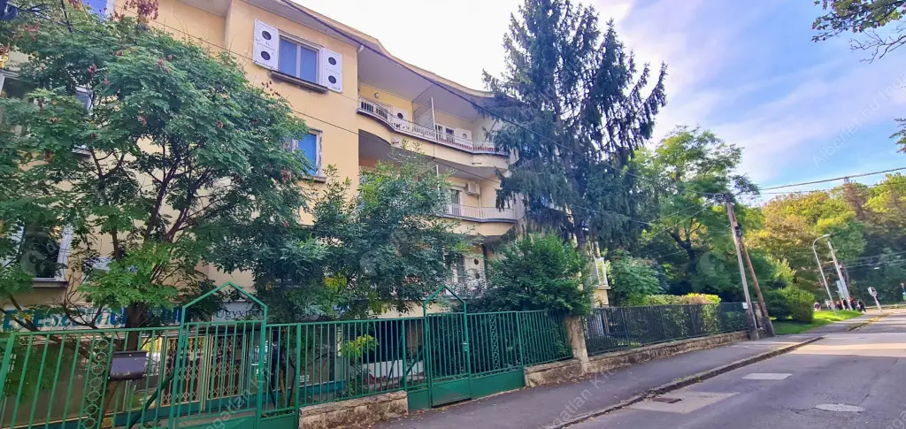 Kiadó albérlet 280000 Ft/hó áron: Budapest, II. kerület  Szilágyi Erzsébet fasor. Mérete: 63 nm, 2 szobás | Alberlet.hu - 6606511