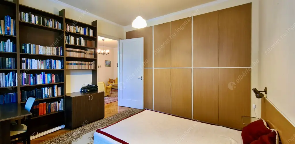 Kiadó albérlet 280000 Ft/hó áron: Budapest, II. kerület  Szilágyi Erzsébet fasor. Mérete: 63 nm, 2 szobás | Alberlet.hu - 6606518