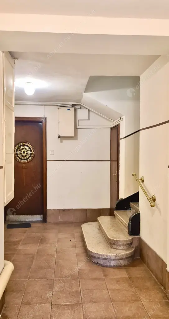Kiadó albérlet 280000 Ft/hó áron: Budapest, II. kerület  Szilágyi Erzsébet fasor. Mérete: 63 nm, 2 szobás | Alberlet.hu - 6606520