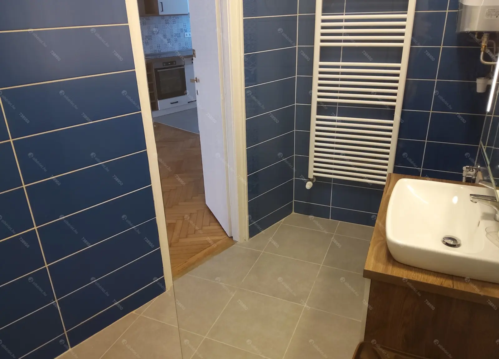 Kiadó albérlet 340000 Ft/hó áron: Budapest, II. kerület  Szilágyi Erzsébet fasor. Mérete: 74 nm, 3 szobás | Alberlet.hu - 6144282