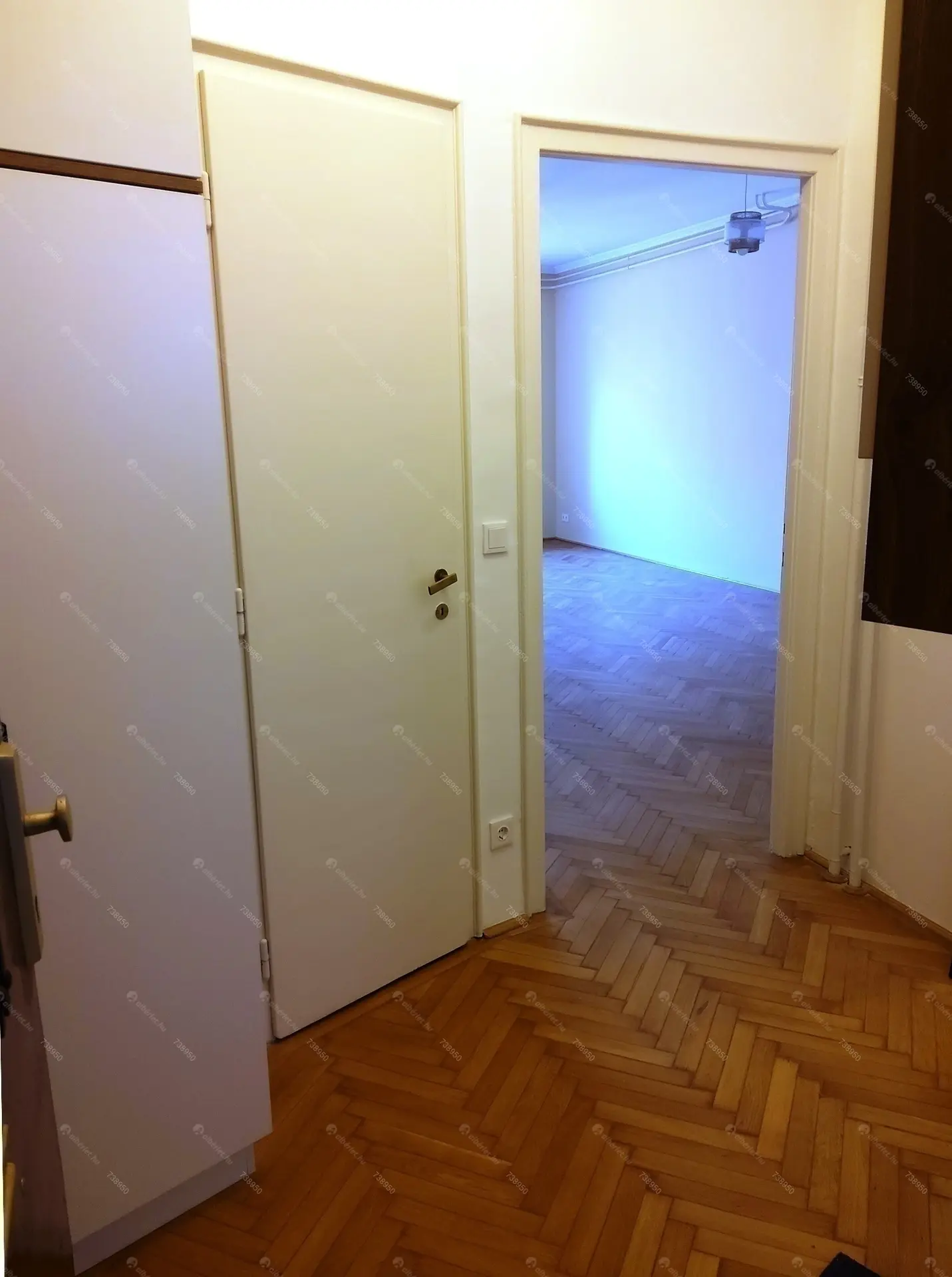 Kiadó albérlet 340000 Ft/hó áron: Budapest, II. kerület  Szilágyi Erzsébet fasor. Mérete: 74 nm, 3 szobás | Alberlet.hu - 6144283