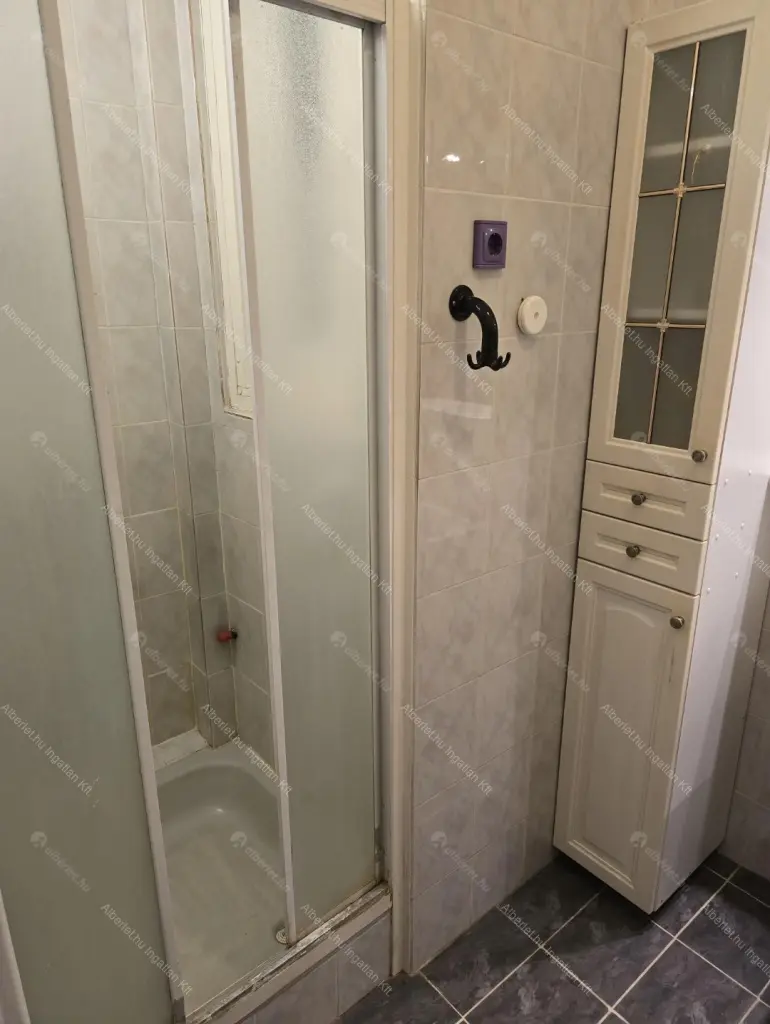 Kiadó albérlet 440000 Ft/hó áron: Budapest, II. kerület  Szilágyi Erzsébet fasor. Mérete: 93 nm, 4 szobás | Alberlet.hu - 6670961