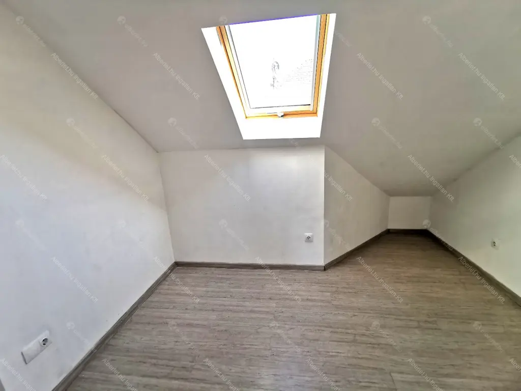 Kiadó albérlet 220000 Ft/hó áron: Budapest, II. kerület  Tárkony utca. Mérete: 35 nm, 2 szobás | Alberlet.hu - 6696218