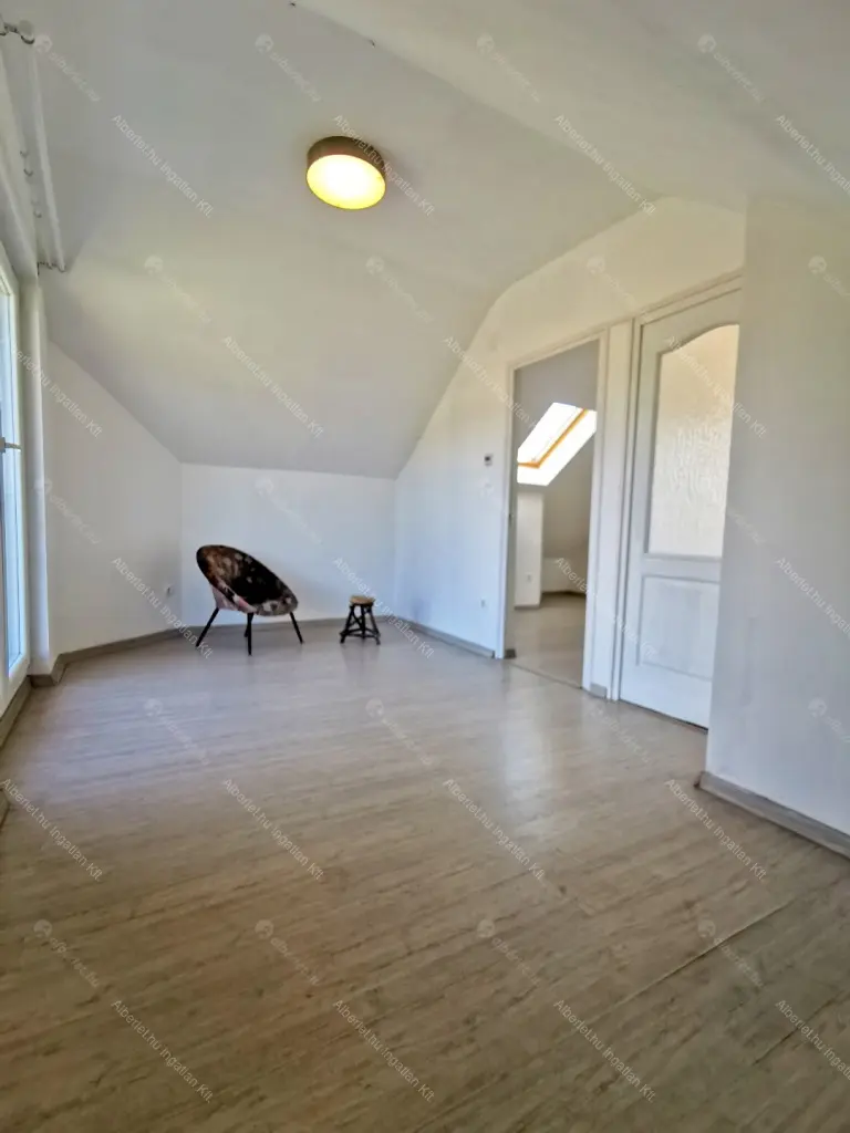 Kiadó albérlet 220000 Ft/hó áron: Budapest, II. kerület  Tárkony utca. Mérete: 35 nm, 2 szobás | Alberlet.hu - 6696221