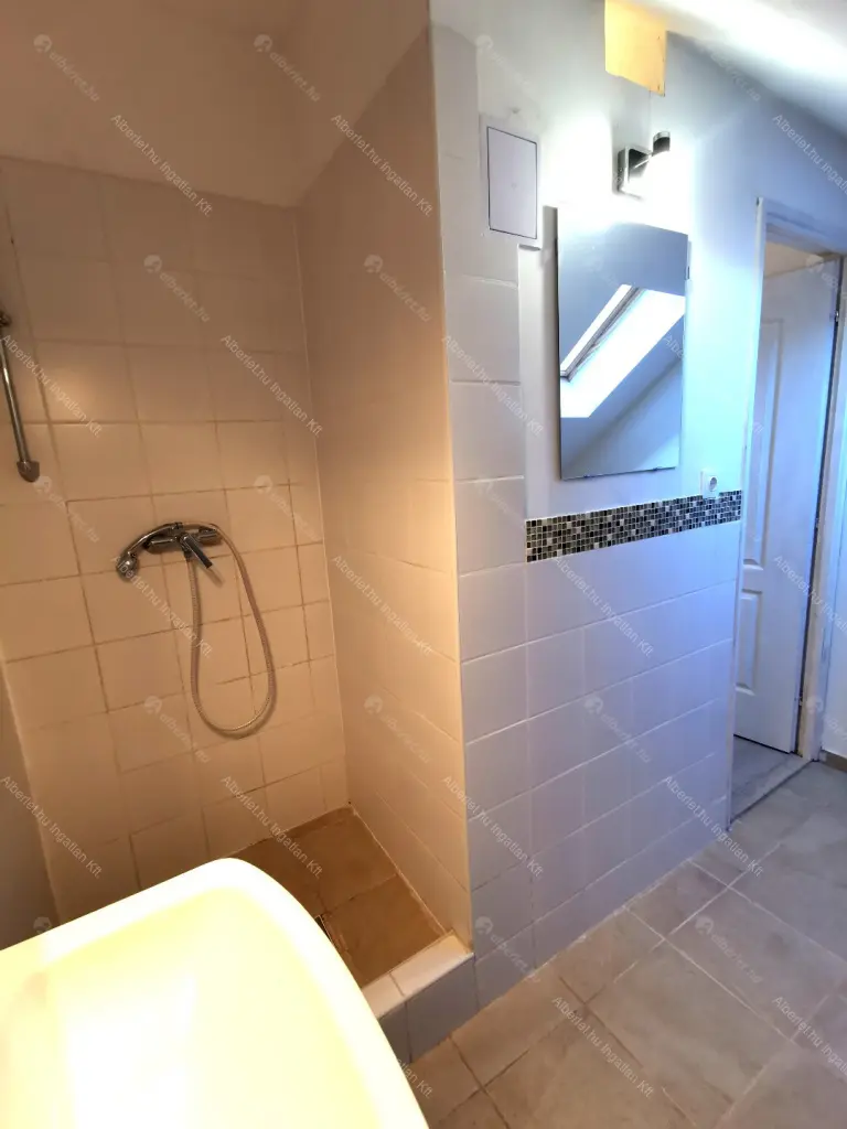 Kiadó albérlet 220000 Ft/hó áron: Budapest, II. kerület  Tárkony utca. Mérete: 50 nm, 2 szobás | Alberlet.hu - 6702642