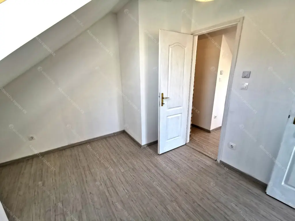 Kiadó albérlet 220000 Ft/hó áron: Budapest, II. kerület  Tárkony utca. Mérete: 50 nm, 2 szobás | Alberlet.hu - 6702644