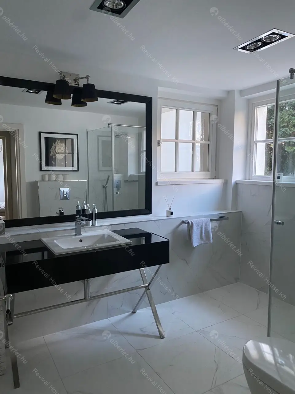 Kiadó albérlet 1232000 Ft/hó áron: Budapest, II. kerület  Tárnok utca. Mérete: 260 nm, 4 szobás | Alberlet.hu - 6169242