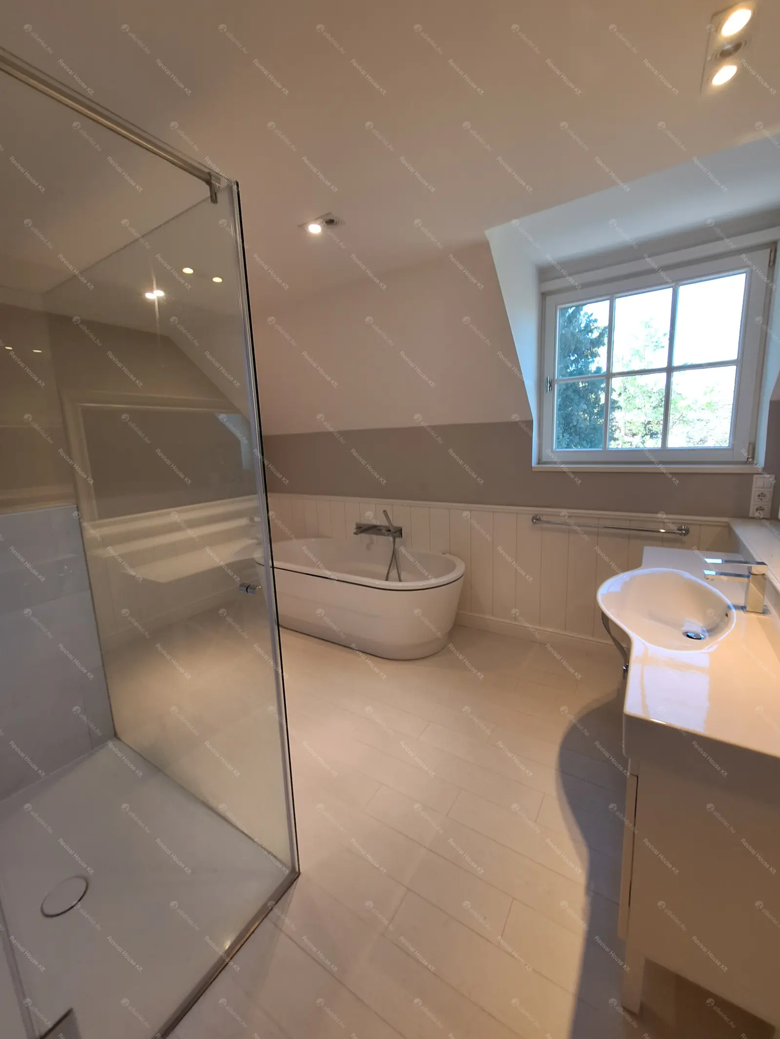 Kiadó albérlet 1166000 Ft/hó áron: Budapest, II. kerület  Tárnok utca. Mérete: 260 nm, 4 szobás | Alberlet.hu - 6707035