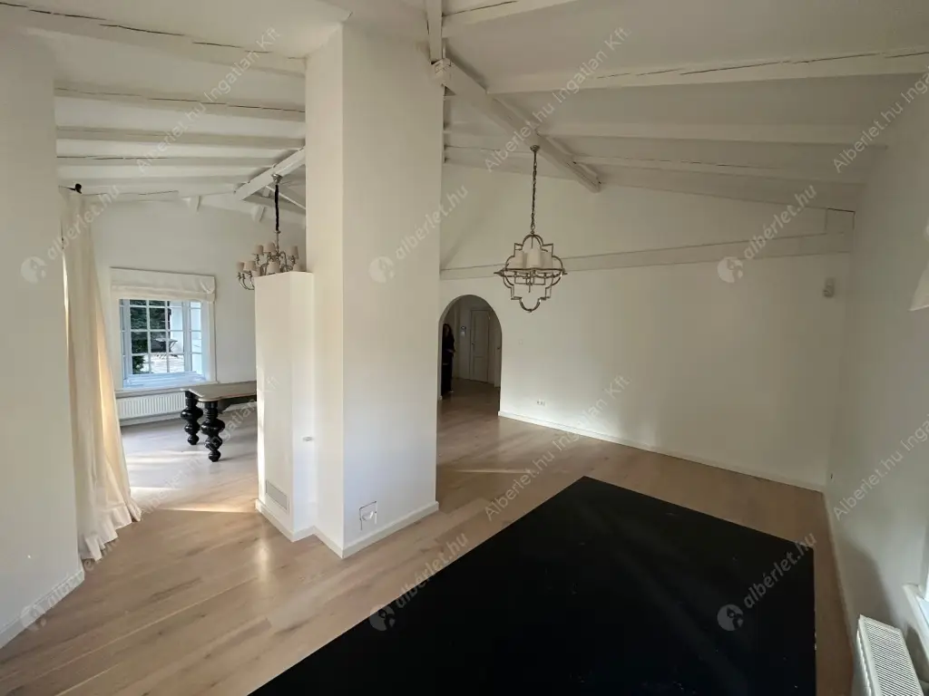 Kiadó albérlet 1154000 Ft/hó áron: Budapest, II. kerület  Tárnok utca. Mérete: 260 nm, 4 szobás | Alberlet.hu - 6578755