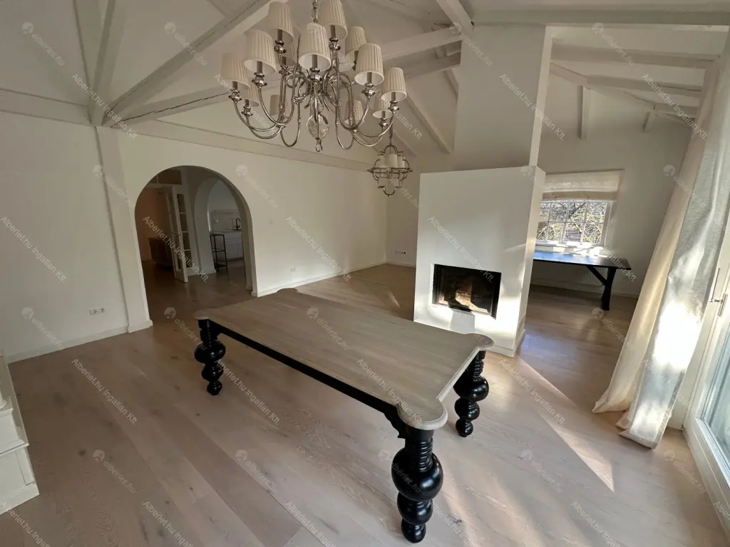 Kiadó albérlet 1151000 Ft/hó áron: Budapest, II. kerület  Tárnok utca. Mérete: 260 nm, 4 szobás | Alberlet.hu - 6681965