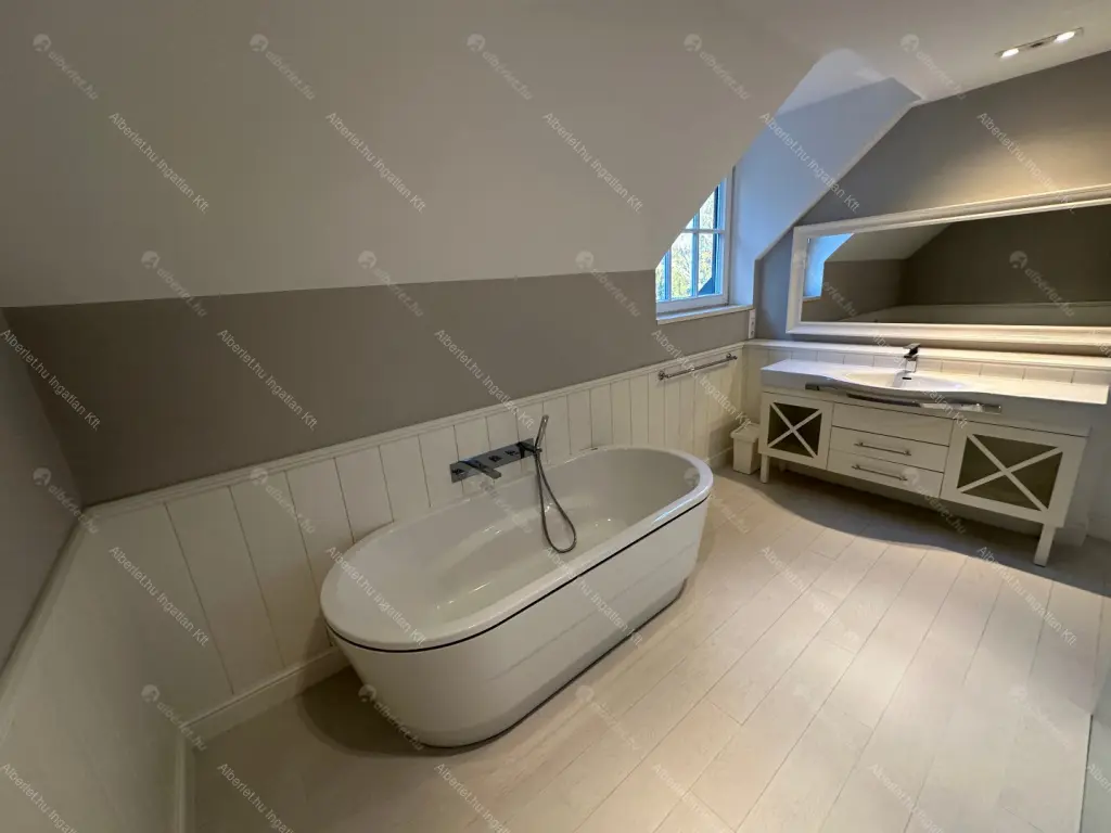 Kiadó albérlet 1151000 Ft/hó áron: Budapest, II. kerület  Tárnok utca. Mérete: 260 nm, 4 szobás | Alberlet.hu - 6681978