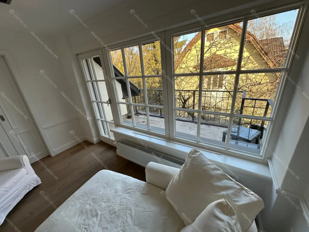 Kiadó albérlet 1151000 Ft/hó áron: Budapest, II. kerület  Tárnok utca. Mérete: 260 nm, 4 szobás | Alberlet.hu - 6681982