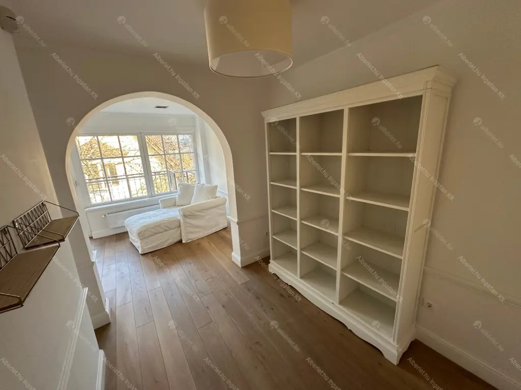 Kiadó albérlet 1151000 Ft/hó áron: Budapest, II. kerület  Tárnok utca. Mérete: 260 nm, 4 szobás | Alberlet.hu - 6681983