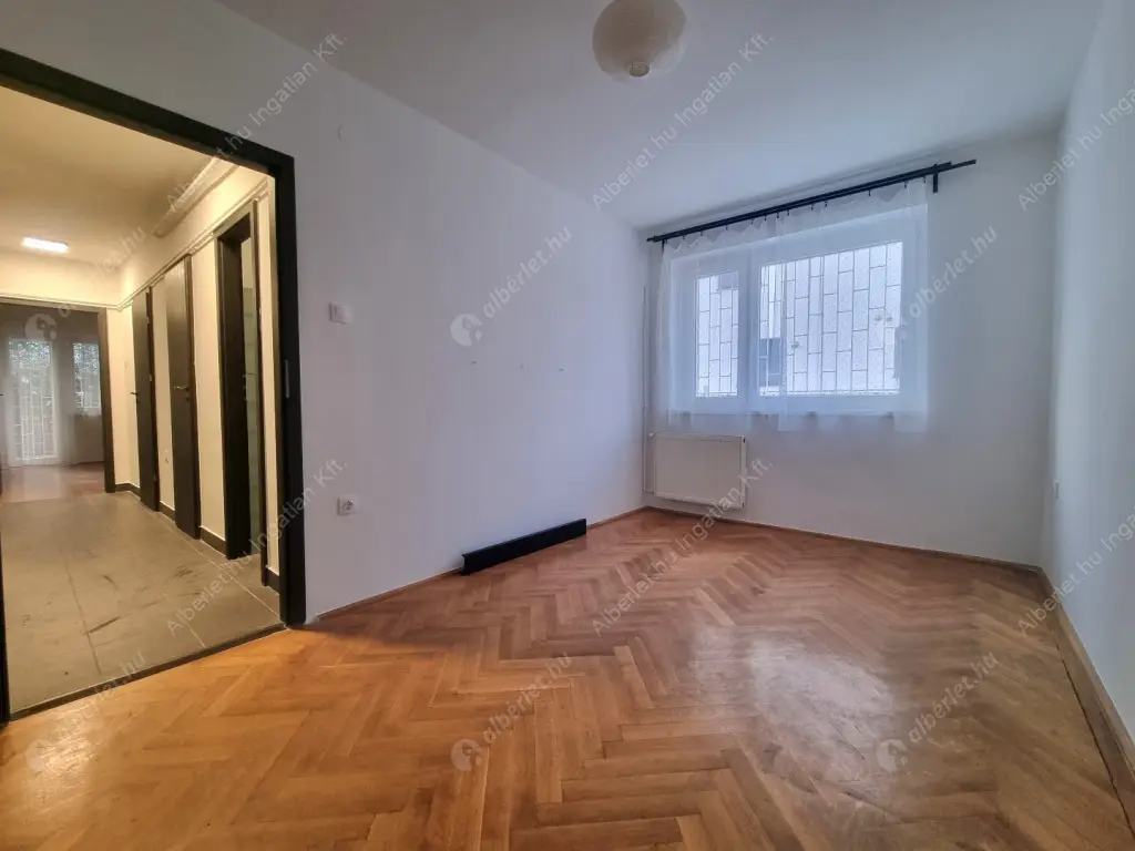 Kiadó albérlet 320000 Ft/hó áron: Budapest, II. kerület  Tárogató út. Mérete: 69 nm, 3 szobás | Alberlet.hu - 6619739