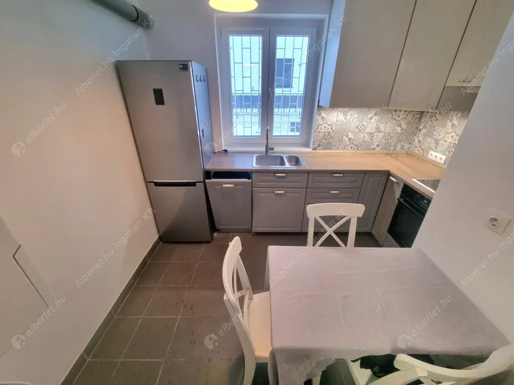 Kiadó albérlet 320000 Ft/hó áron: Budapest, II. kerület  Tárogató út. Mérete: 69 nm, 3 szobás | Alberlet.hu - 6631052