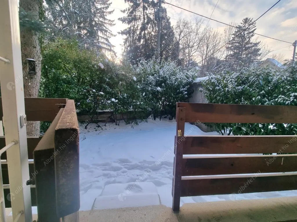 Kiadó albérlet 320000 Ft/hó áron: Budapest, II. kerület  Tárogató út. Mérete: 69 nm, 3 szobás | Alberlet.hu - 6631054