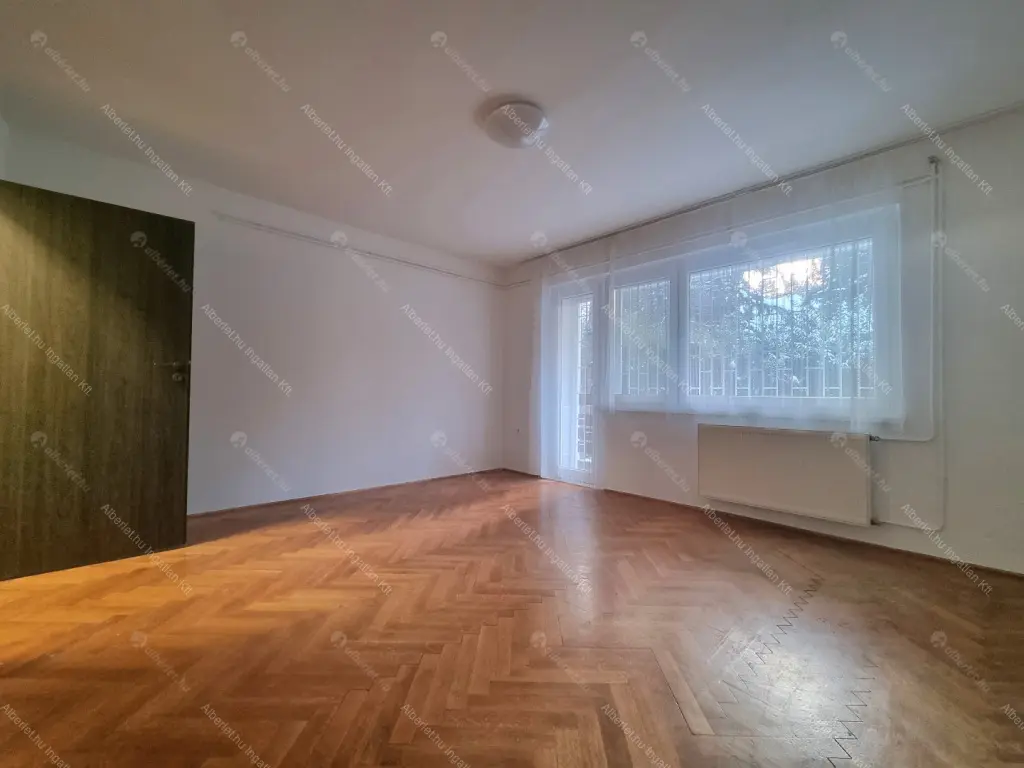 Kiadó albérlet 320000 Ft/hó áron: Budapest, II. kerület  Tárogató út. Mérete: 69 nm, 3 szobás | Alberlet.hu - 6647138