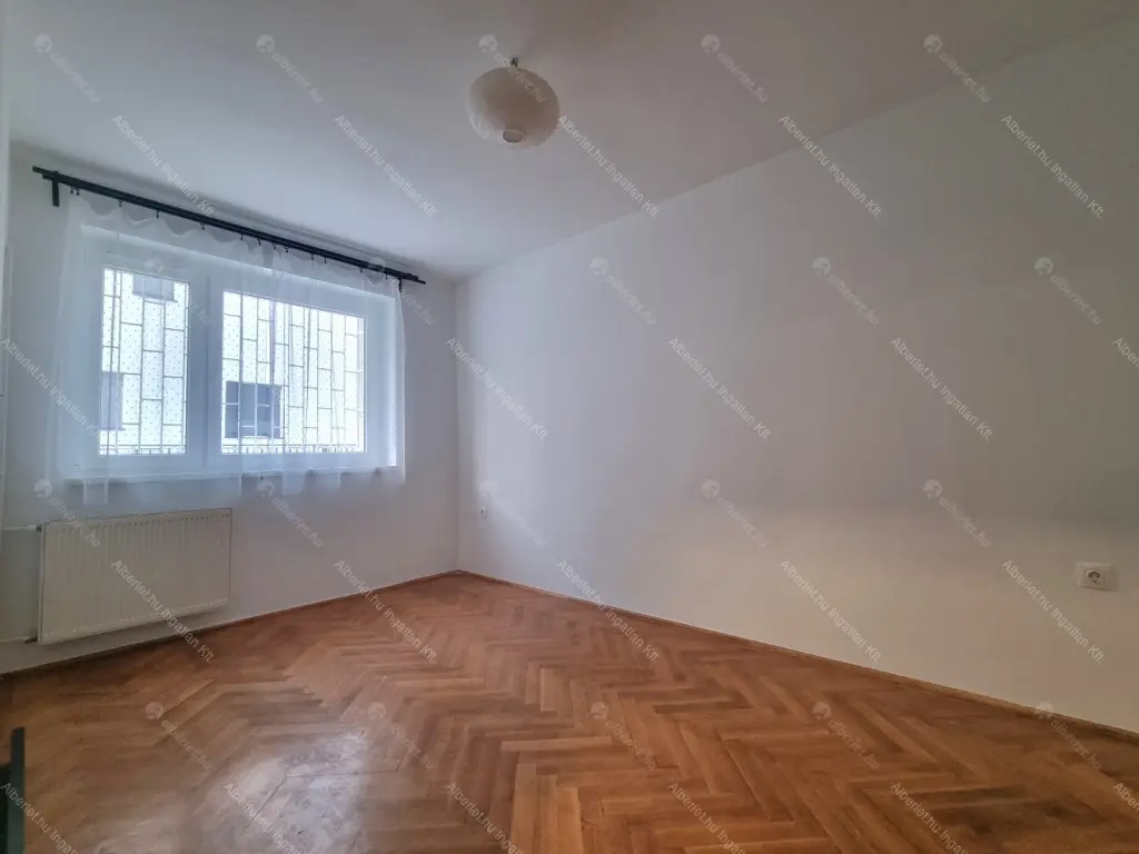 Kiadó albérlet 320000 Ft/hó áron: Budapest, II. kerület  Tárogató út. Mérete: 69 nm, 3 szobás | Alberlet.hu - 6647150