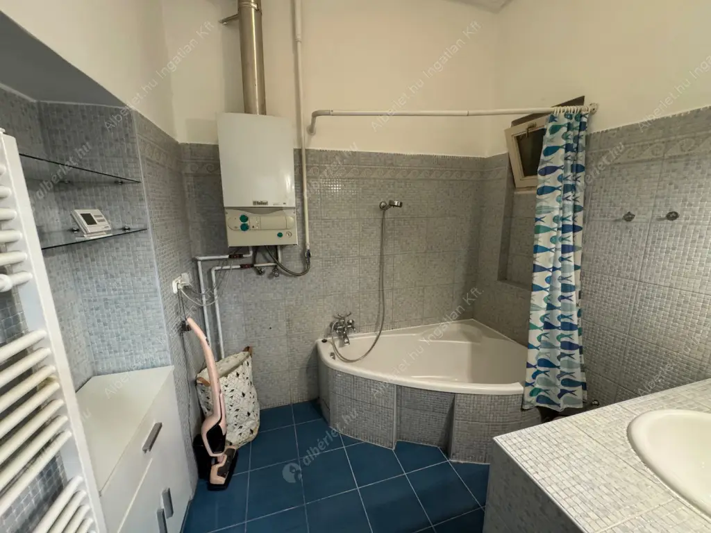 Kiadó albérlet 328000 Ft/hó áron: Budapest, II. kerület  Tölgyfa utca. Mérete: 95 nm, 3 szobás | Alberlet.hu - 6563457