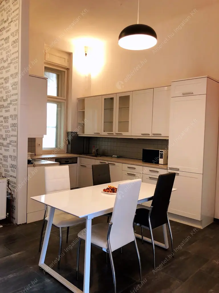 Kiadó albérlet 328000 Ft/hó áron: Budapest, II. kerület  Tölgyfa utca. Mérete: 95 nm, 3 szobás | Alberlet.hu - 6563460