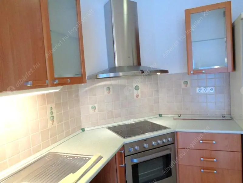 Kiadó albérlet 400000 Ft/hó áron: Budapest, II. kerület  Törökvész út. Mérete: 70 nm, 2 szobás | Alberlet.hu - 6558358