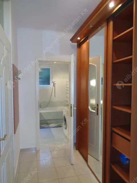 Kiadó albérlet 400000 Ft/hó áron: Budapest, II. kerület  Törökvész út. Mérete: 70 nm, 2 szobás | Alberlet.hu - 6558372