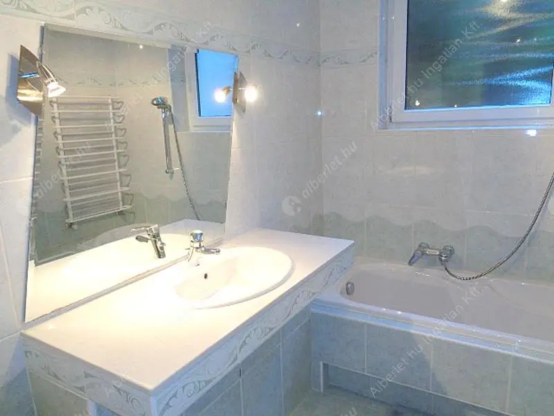 Kiadó albérlet 400000 Ft/hó áron: Budapest, II. kerület  Törökvész út. Mérete: 70 nm, 2 szobás | Alberlet.hu - 6620226