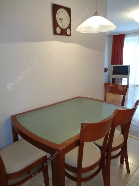 Kiadó albérlet 400000 Ft/hó áron: Budapest, II. kerület  Törökvész út. Mérete: 70 nm, 2 szobás | Alberlet.hu - 6620231