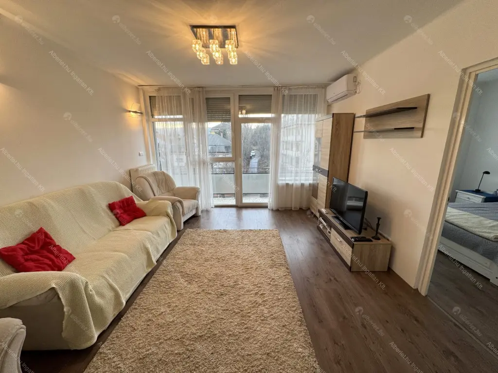 Kiadó albérlet 390000 Ft/hó áron: Budapest, II. kerület  Törökvész út. Mérete: 78 nm, 3 szobás | Alberlet.hu - 6677740