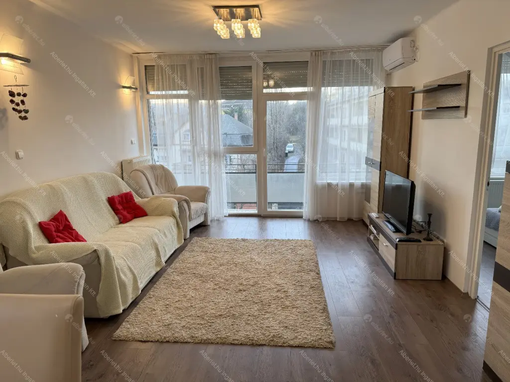 Kiadó albérlet 390000 Ft/hó áron: Budapest, II. kerület  Törökvész út. Mérete: 78 nm, 3 szobás | Alberlet.hu - 6677743