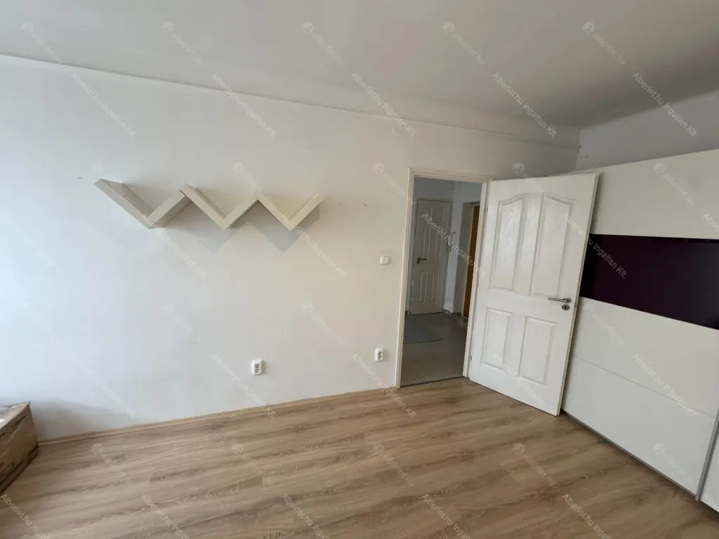 Kiadó albérlet 390000 Ft/hó áron: Budapest, II. kerület  Törökvész út. Mérete: 78 nm, 3 szobás | Alberlet.hu - 6677747