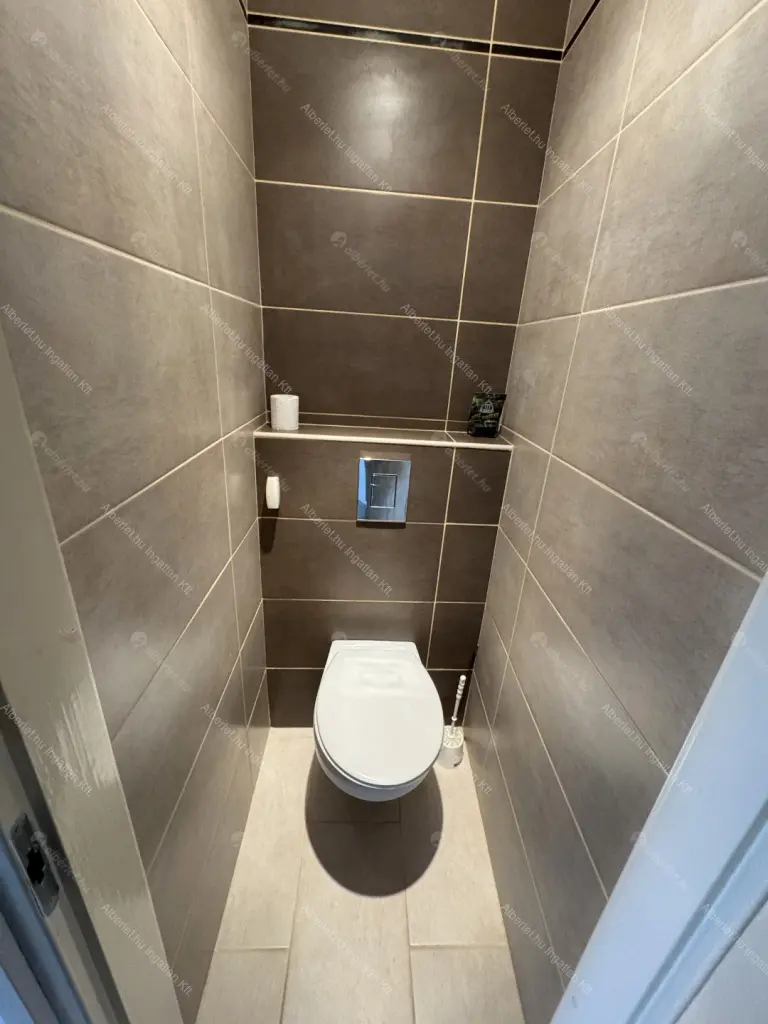 Kiadó albérlet 390000 Ft/hó áron: Budapest, II. kerület  Törökvész út. Mérete: 78 nm, 3 szobás | Alberlet.hu - 6677752