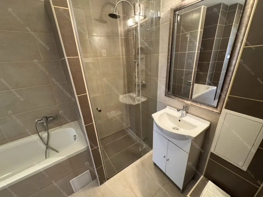 Kiadó albérlet 390000 Ft/hó áron: Budapest, II. kerület  Törökvész út. Mérete: 78 nm, 3 szobás | Alberlet.hu - 6677761