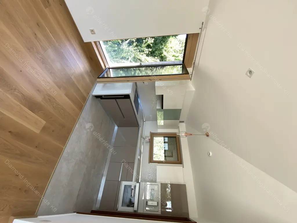 Kiadó albérlet 965000 Ft/hó áron: Budapest, II. kerület  Tövis utca. Mérete: 94 nm, 3 szobás | Alberlet.hu - 5497833