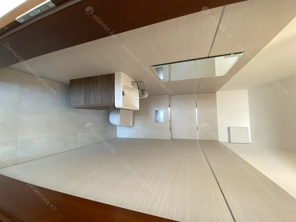 Kiadó albérlet 965000 Ft/hó áron: Budapest, II. kerület  Tövis utca. Mérete: 94 nm, 3 szobás | Alberlet.hu - 5497837