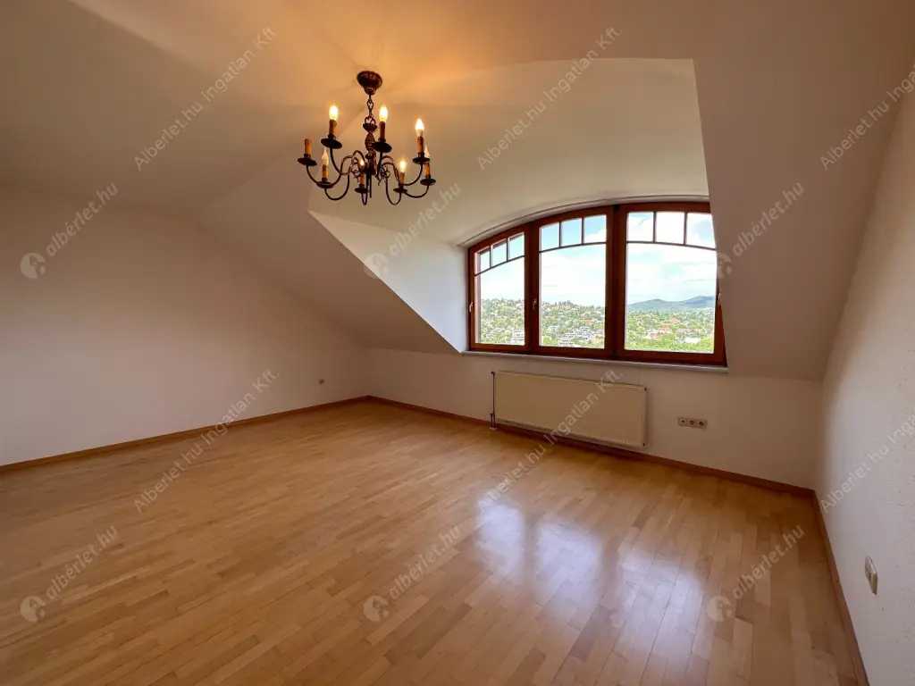 Kiadó albérlet 1169000 Ft/hó áron: Budapest, II. kerület  Turul köz. Mérete: 360 nm, 6 szobás | Alberlet.hu - 6551235