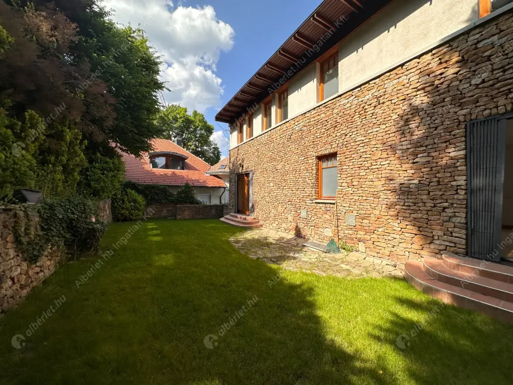 Kiadó albérlet 1169000 Ft/hó áron: Budapest, II. kerület  Turul köz. Mérete: 360 nm, 6 szobás | Alberlet.hu - 6551241