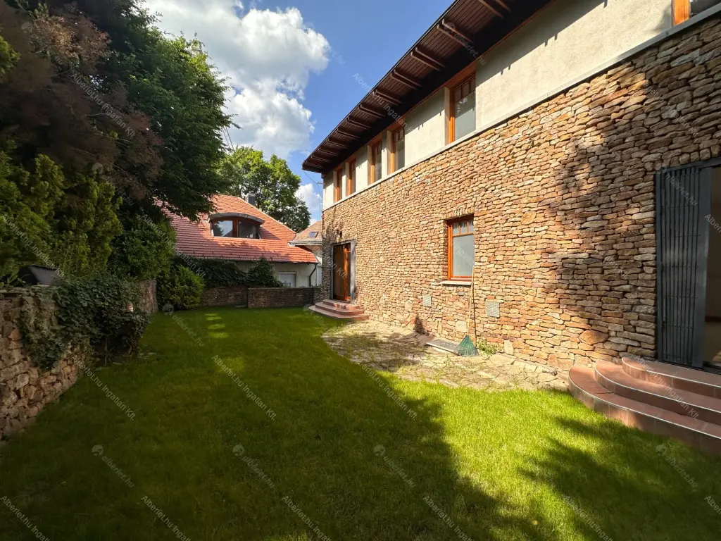 Kiadó albérlet 1144000 Ft/hó áron: Budapest, II. kerület  Turul köz. Mérete: 360 nm, 6 szobás | Alberlet.hu - 6681930